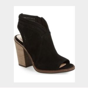 Vince Camuto Koral